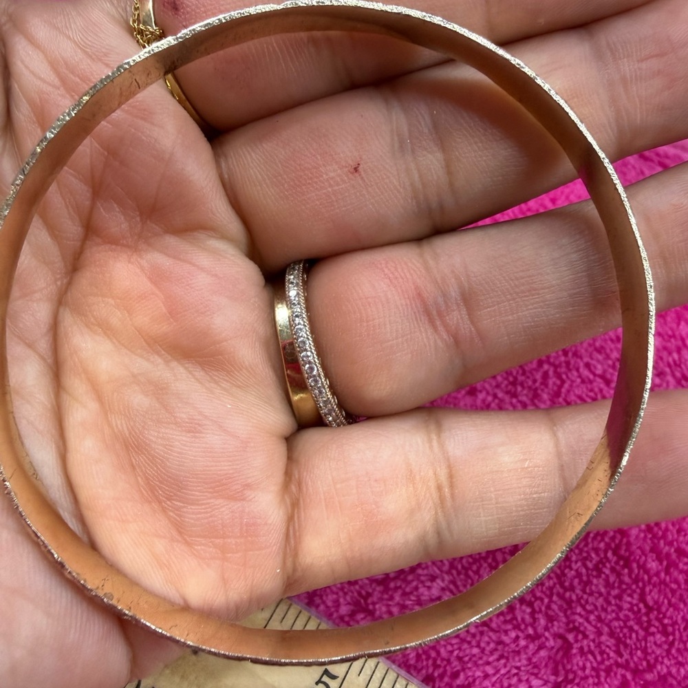 Elephant bangle - Picture 2 of 3